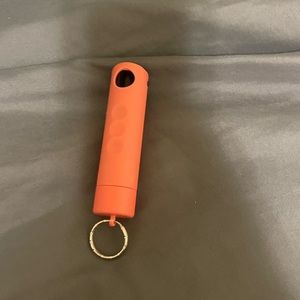 Pepper spray with built in hammer